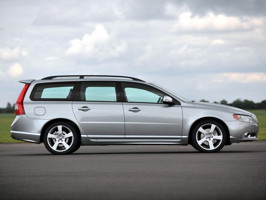  Volvo V70 R-Design 2009 года  (UK) (фото 5 из 15)